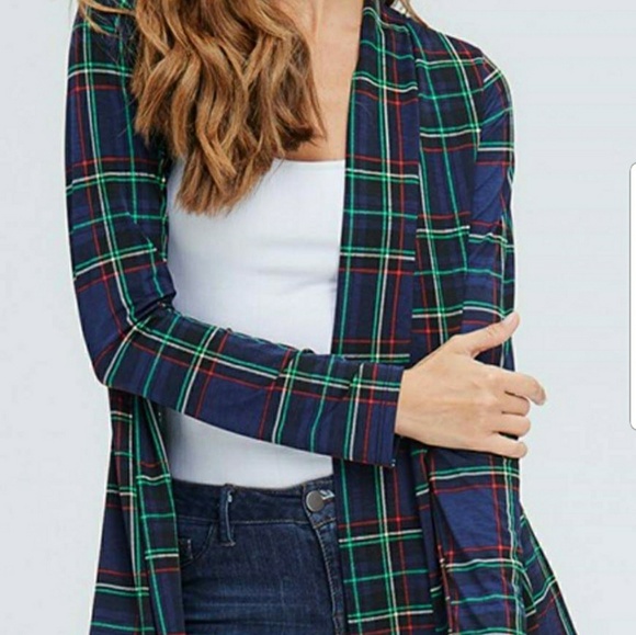 Super cute blue/green plaid cardigan - Picture 2 of 5